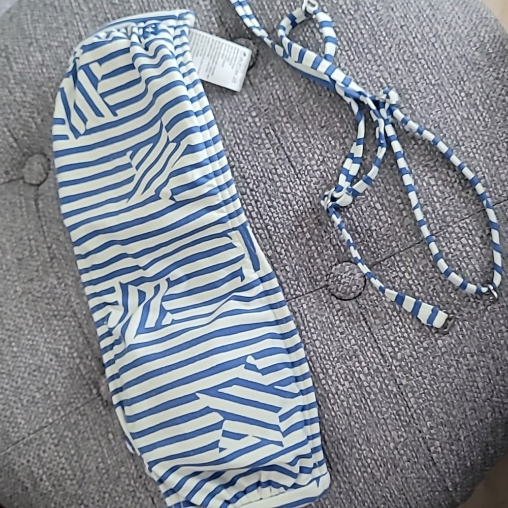 Billabong swimsuit top